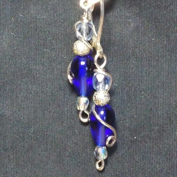 CCLHMHLLC Wired Jewellery Designs - Picture 2 of 4